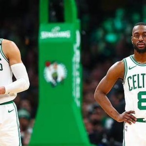 昔日战友相逢场面依旧温情 沃克被裁或重返绿军？