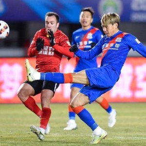 mk-申花联赛无忧头疼场外事 欠薪和续约问题迫在眉睫