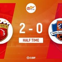 半场-海港2-0领先梅州 古斯塔沃鱼跃冲顶破门+伤退李圣龙替补建功