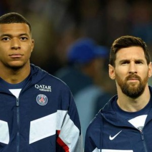 mk体育-梅西姆巴佩约战决赛：足坛第一人交接，就在这一夜？